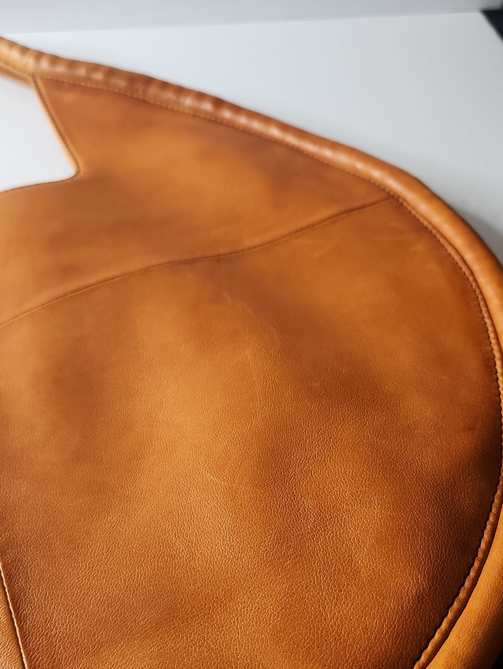 Anthropoligie Julien Leather Circle Tote Bag - - Picture 14 of 14